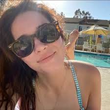 Katrina Whitmore (@Trinainville)