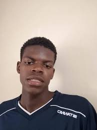 🚨 𝐁𝐑𝐄𝐀𝐊𝐈𝐍𝐆: Jamal Musiala leaves the pitch with an hamstring  injury, bad news for Bayern 🤕 After scoring key goal, Musiala's been  subbed off with injury in addition to Davies, Upamecano and more 🚫