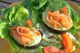Recette De Mousse D Avocat Au Saumon Fume La Recette Facile Recette Avocat Saumon Mousse Avocat Avocat Saumon Fume