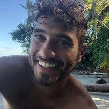 Has anyone witnessed a car crash in Coolum