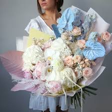 When you order, ftd taps a network of local florists. Flower Delivery In All Russia Order Flowers Online Russiaflora