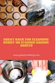 People Use Their Baking Pans At Least 3 Or 4 Times A Week It S One Of The Tools We Use The Most An Baking Soda Cleaning Clean Pots Clean Burnt Pots