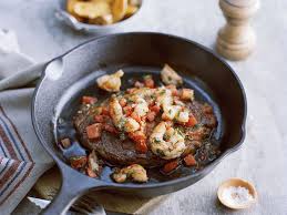 Surf And Turf Gebratenes Entrecote Mit Garnelen Ofenkartoffeln Und Tomatensalsa Rezept Kochen Und Geniessen Tomatensalsa Rezept Abendessen Ideen