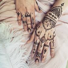 Veronica Krasovska On Instagram Mehndi Glove Henna Jewelry For Gutieliza Veronicalilu Henna Designs Henna Tattoo Designs Henna Tattoo