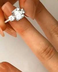 Discover our favorite lookalikes to meghan markle's yellow gold three stone diamond engagement ring. Exact Replica Of Meghan Markle S Engagement Ring Video Meghan Markle Engagement Ring Famous Engagement Rings Meghan Markle Engagement