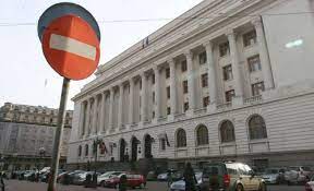 Executivul a apreciat ca legea opereaza retroactiv, dar a dat aviz pozitiv proiectului in conditiile in care ar fi fost. Bnr Conversia Creditelor In ValutÄƒ La Cursul Istoric DiscrimineazÄƒ Debitorii In Lei Capital