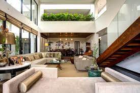 Kami merupakan penyedia jasa arsitektur tempat tinggal tinggal, villa, rumah kost / kontrakan, ruko, cottage, hotel, apartemen, tempat kerja, cafe, interior design yang sudah. 8 Desain Rumah Mewah Dengan Interior Garden Yang Mempesona Arsitag