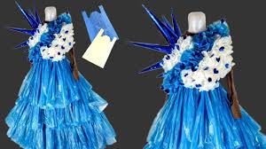Lihat saja ke youtube ketik cara membuat bunga dari sedotan. Cara Membuat Kostum Karnaval Dari Plastik Kresek Ala Princes Lomba 17 Agustus Youtube