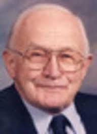 Dora Mast's Instagram, Twitter & Facebook