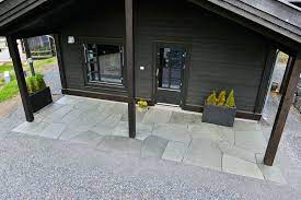 Skifer er en av de mest populære natursteinene som benyttes i norge. Skiferheller Legging I Grus Losmasser Stoneart