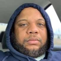 Couples housemates in Suffield Township, Mogadore, OH