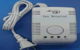 This is a simple gas leak detector circuit that detects the leakage of lpg gas and alerts through buzzer and led indications. Lpg Gas Sensor Circuit And Its Working
