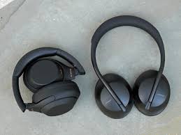 For starters, the charging case is a full 40% smaller than the one. Bose 700 V S Sony Wh 1000xm4 é ‚å°–çš„é ­æˆ´å¼é™å™ªè—ç‰™è€³æ©Ÿ Earphoneman è€³æ©Ÿäºº