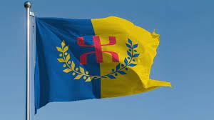 Kabyle, quelle est ta tribu d'origine ? Le Drapeau National Kabyle A Deux Ans Vive La Liberte Siwel