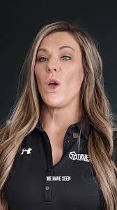 Crystal Cummins's Instagram, Twitter & Facebook