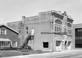 Old Fire Station Menasha Wi Usa Wisconsin Now This I Do Remember Now Stands The Bank Pizza Place Historic Buildings Fire Station Woodhaven