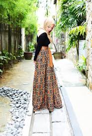 Скачать бесплатно mp3 fashion valet our journey so far pt 1 of 3 vivy yusof fadza anuar. Vivy Yusof Online Shop Fashion Valet Hijab Hijabi Muslimah Covered Modeststyle Modeststreetfashion Modes Hijab Fashion Islamic Fashion Muslim Fashion