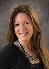 Lisa Manso's Instagram, Twitter & Facebook