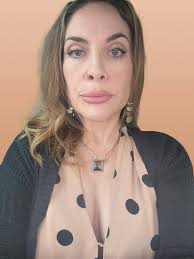 Need some headshots done for professional use. Who all do you recommend?