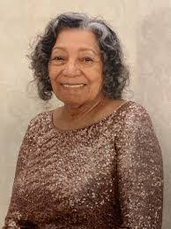 Dorcas Wood's Instagram, Twitter & Facebook