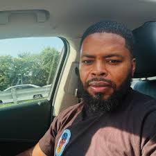 How soon is too soon to say I love you in a relationship?