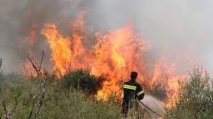 Όλες οι ειδήσεις για τις φωτιές τώρα σε όλη τη χώρα. Patra Twra Fwtia Sto Platani Tempo24 News