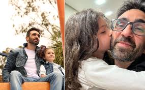 A intenção sempre foi se divertir em família', diz gaúcho que faz sucesso  dançando com a filha em frente ao espelho