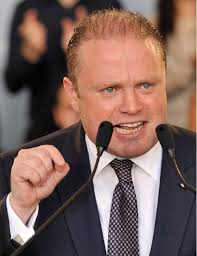 PANAMAGATE: Konrad Mizzi seen entering Nexia BT/Mossack Fonseca offices  late last night when place was deserted