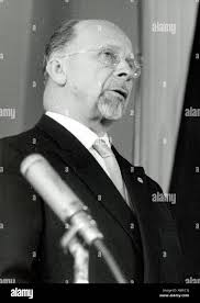 Walter press hi-res stock photography and images