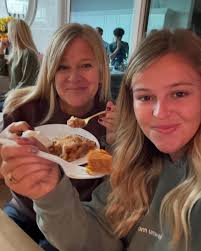 Before the holidays come and go, I thought I'd remember some key fall  highlights!!! Including Fred's, rhinestone tops, Mariel, green coats, good  hair days, wagon day 🤠, finally making it to the