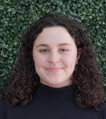 Carly Jennings's Instagram, Twitter & Facebook