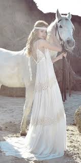 Part of the bohemian flare collection, this wedding dress was handmade to fit a size 10 and has been worn only once. Inbal Raviv 2017 Wedding Dresses Bridalpulse