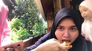 Macam mana nak cantik macam bonda rozita ibrahim?nantikan jawapannya. Adik Saya Nur Ain Sufiah Cuba Jamu Ratu Malaya Network