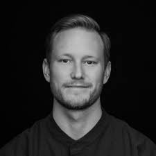 Who are the very best freelance digital/interactive designers and art  directors you know? Strong visual/UI skills are a must. Experience in one  of the following: Web, mobile, product, apps. Senior…