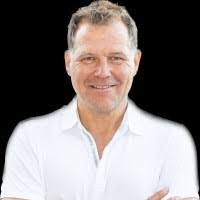 Benjamin Klawitter's Instagram, Twitter & Facebook