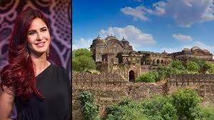 Katrina Kaif, Vicky Kaushal may be getting married at this 14th century  Rajasthan resort | Condé Nast Traveller India