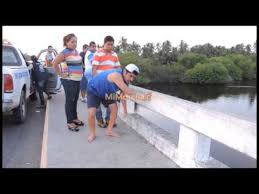 Lázaro cárdenas is located in the southern part of the mexican state of michoacán. Cocodrilo Se Lleva A Menor De Edad En Lazaro Cardenas Michoacan Youtube