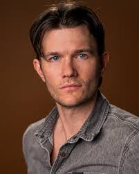 Robert Cronce's Instagram, Twitter & Facebook