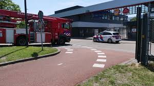 De veiligheidsregio noord holland noord spreekt van een grote brand waar veel rook bij vrijkomt. Brand Bij Pepsico In Broek Op Langedijk Noordhollandsdagblad