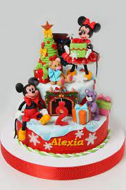 The cake itself for this mickey mouse clubhouse birthday cake, was chocolate with a thin layer of homemade wedding cake icing in between. Torturi Viorica S Cakes Un Dar Minunat Winter Cake Christmas Desserts Cakes Christmas Cake