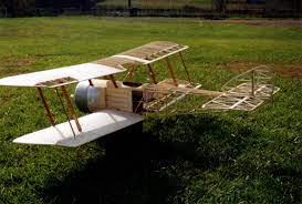 I haven't built a plane of this size and i have never built a biplane either. Sopwith Pup