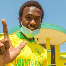 Peter shalulile is a namibian footballer who plays as a striker for the namibia national football team and south african premier division side mamelodi sundowns. Sundowns Pull Off Coup Double Signing Shalulile And Mvala From Highlands