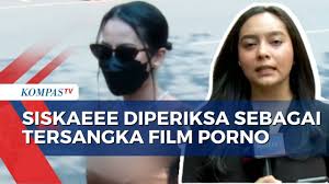 Pemeriksaan Perdana Siskaeee sebagai Tersangka Film Porno di Jaksel
