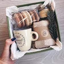 Pin By Bianca Kuhnle On Amor Diy Christmas Gifts For Friends Christmas Gift Box Christmas Gifts For Friends