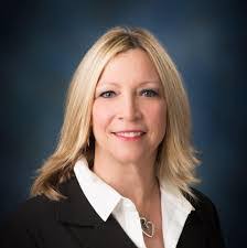 Stephanie Beard's Instagram, Twitter & Facebook