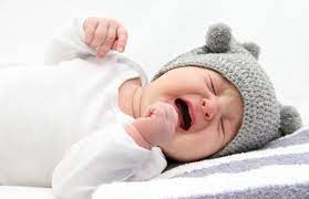 Syndrome Du Bébé Grognon : Causes, Symptômes Et Traitement - Maman