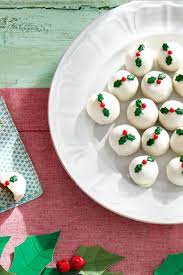 Up Your Christmas Game With These White Chocolate Truffles Recipe Easy Christmas Candy Recipes Christmas Candy Recipes Christmas Candy Easy
