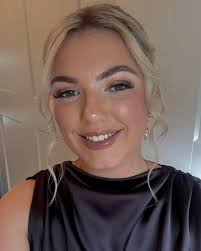 Kaye Spillane Beauty Best Make-up Artist I am absolutely delighted to be  nominated for this year's Connect Kerry Awards! My beauty journey began  with a passion for makeup from a young age,practicing