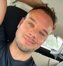 Shane Landry's Instagram, Twitter & Facebook