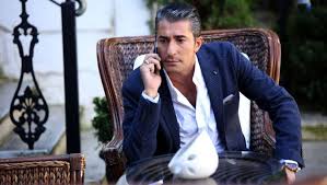 Halen devlet tiyatroları'nda kadrolu oyuncu olarak görev yapan erkan petekkaya; Erkan Petekkaya Kimdir Yasi Boyu Ve Fotograflari Trend Gonderitrend Gonderi